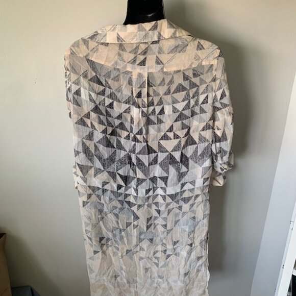 BCBGMaxazria 100% Silk Geometric Tunic Button up Blouse - Picture 5 of 8